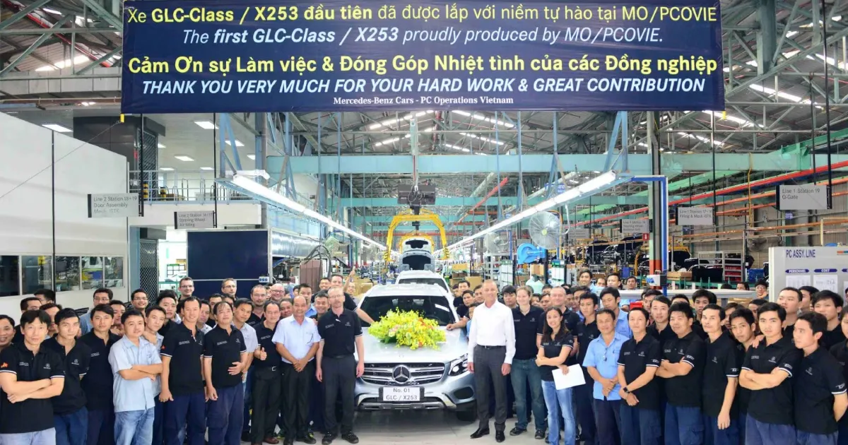 Mercedes - Benz thuộc top 20 nơi làm việc tốt nhất Việt Nam