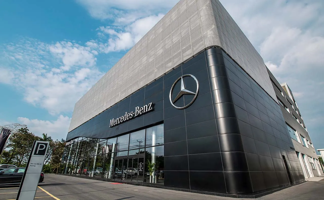 Một trong số showroom/đại lý Mercedes-Benz đạt tiêu chuẩn cao nhất của hãng